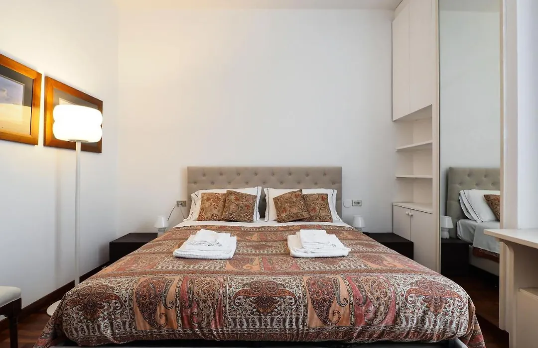 Duomo Luxury Apartment VI-1